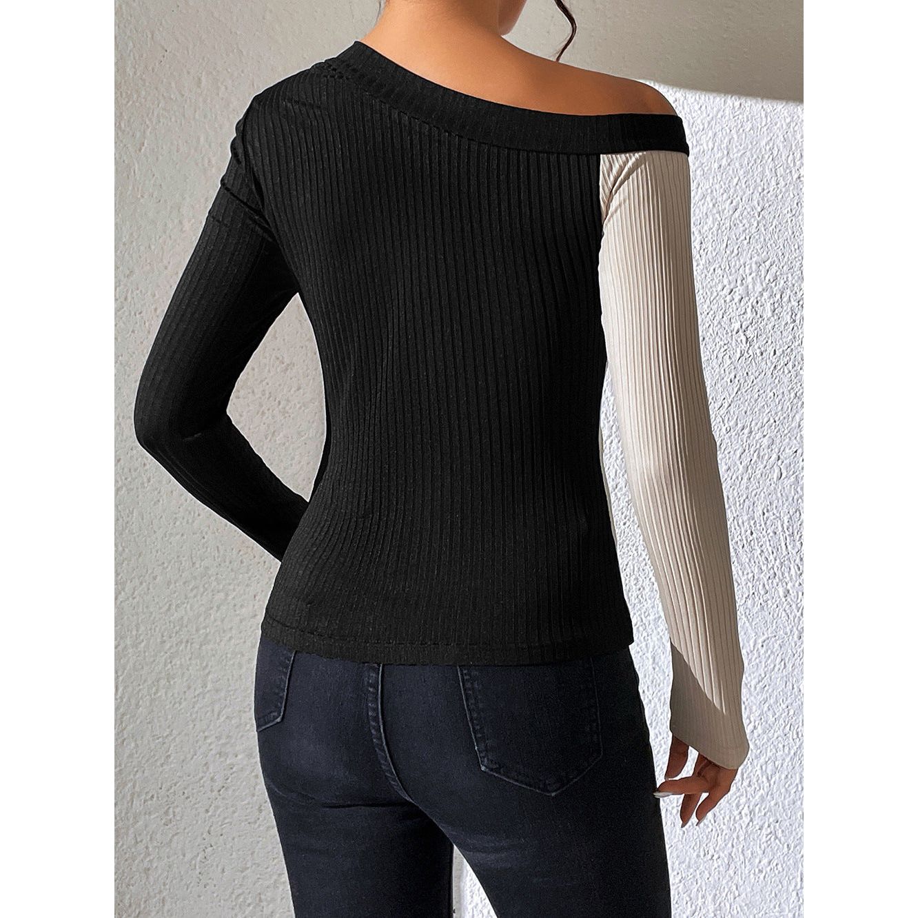 Long Sleeve Off-shoulder Knitted T-shirt