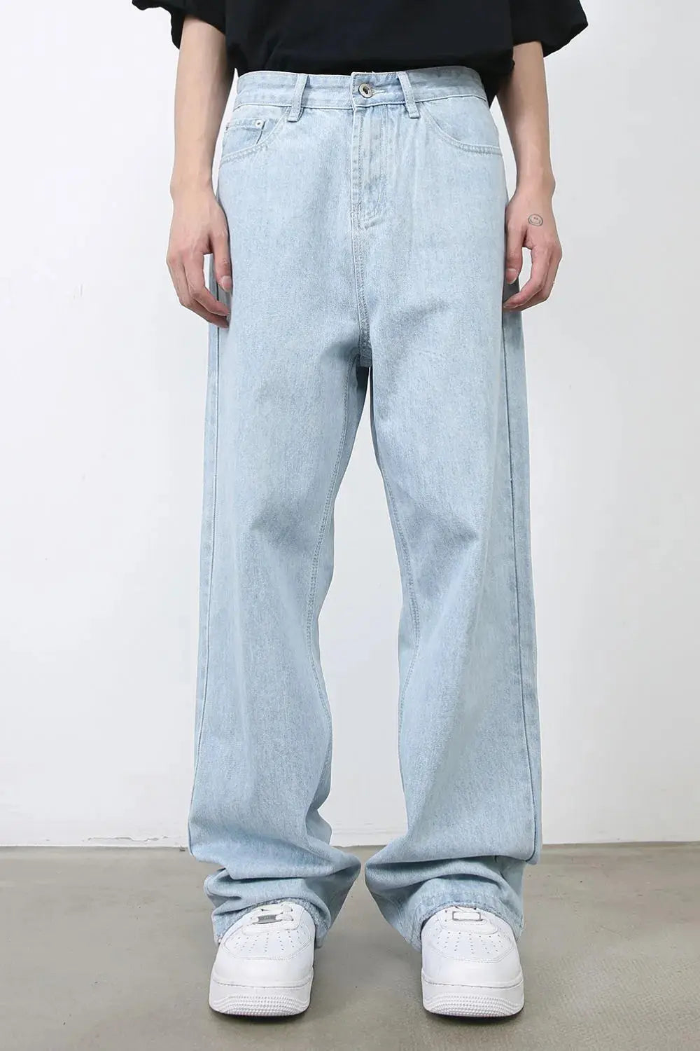 Mens Loose Fit Jeans With Pockets Button Fly Cotton Blend Imported Trendsi