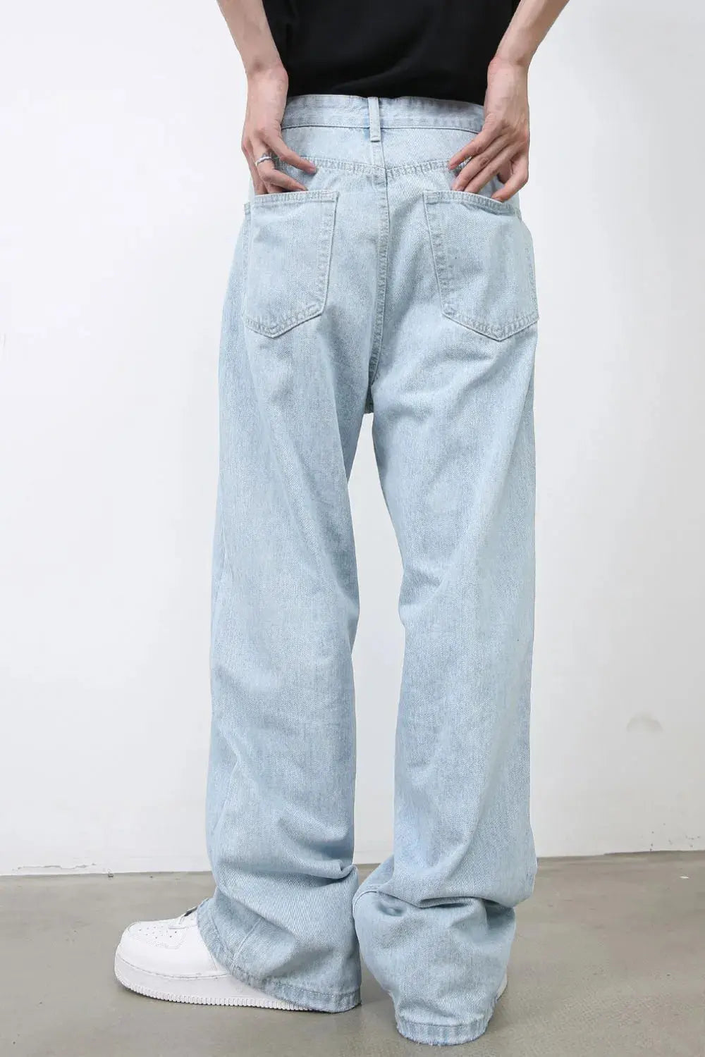 Mens Loose Fit Jeans With Pockets Button Fly Cotton Blend Imported Trendsi