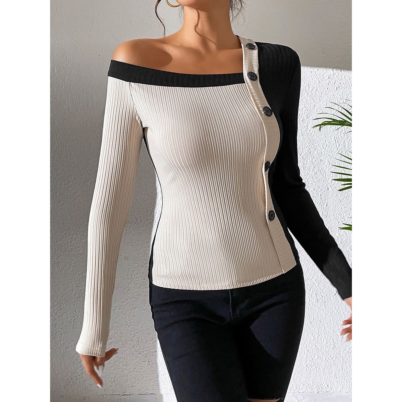 Long Sleeve Off-shoulder Knitted T-shirt